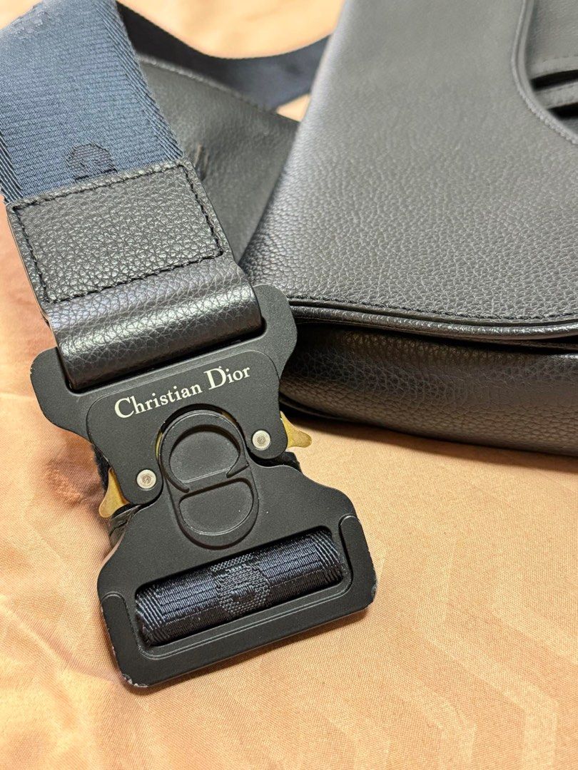Dior Saddle for Men (Category: Luxury Bags & Wallets) located in Quezon City. Submitted by jrkangta (Listing ID 1302550776, Image 2). Description: Authentic Dior Men’s Saddle bag Dark blue Leather (better than oblique canvas. does not stain) Brand new price: 205,000pesos Inclusion: Dior Saddle Bag (for men / women) Box Replacement dust bag RFS: Need bigger bag for travel. Rarely used recently. For meetups only ( QC area).