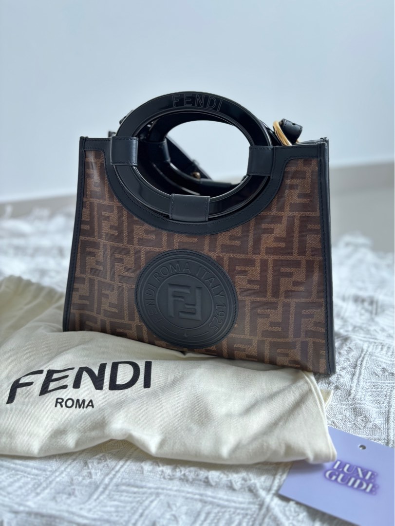Fendi runway shopper clearance