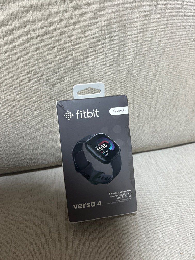 FITBIT Versa 4 never worn. Buy 2 for 300