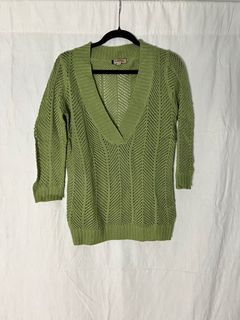 Green knitted top