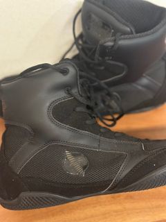 (Category: ) located in . Submitted by sneakerhead45 (Listing ID 1302551450, Image 1). Description: .