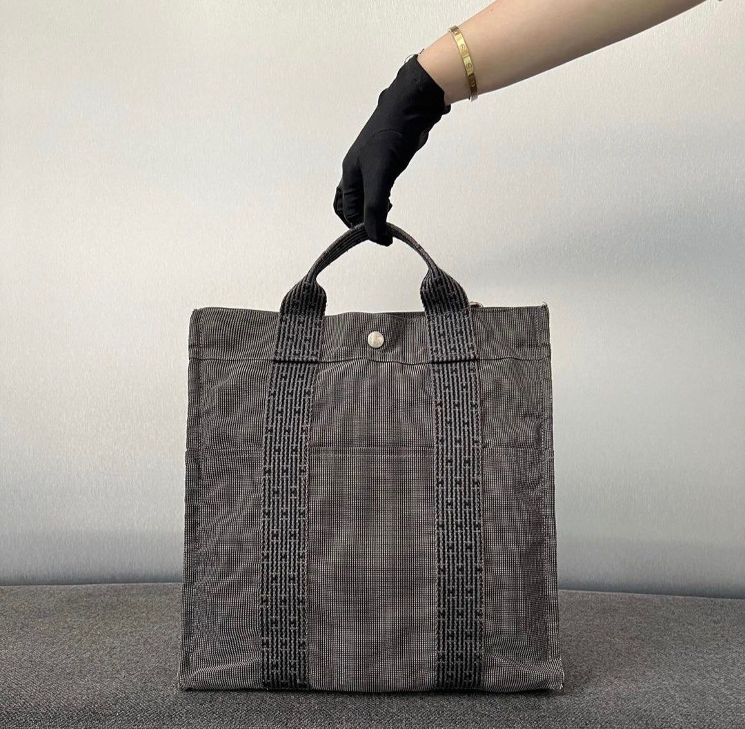 Hermes Herline Ado Backpack MM Canvas Phw, Luxury, Bags  display picture 2
