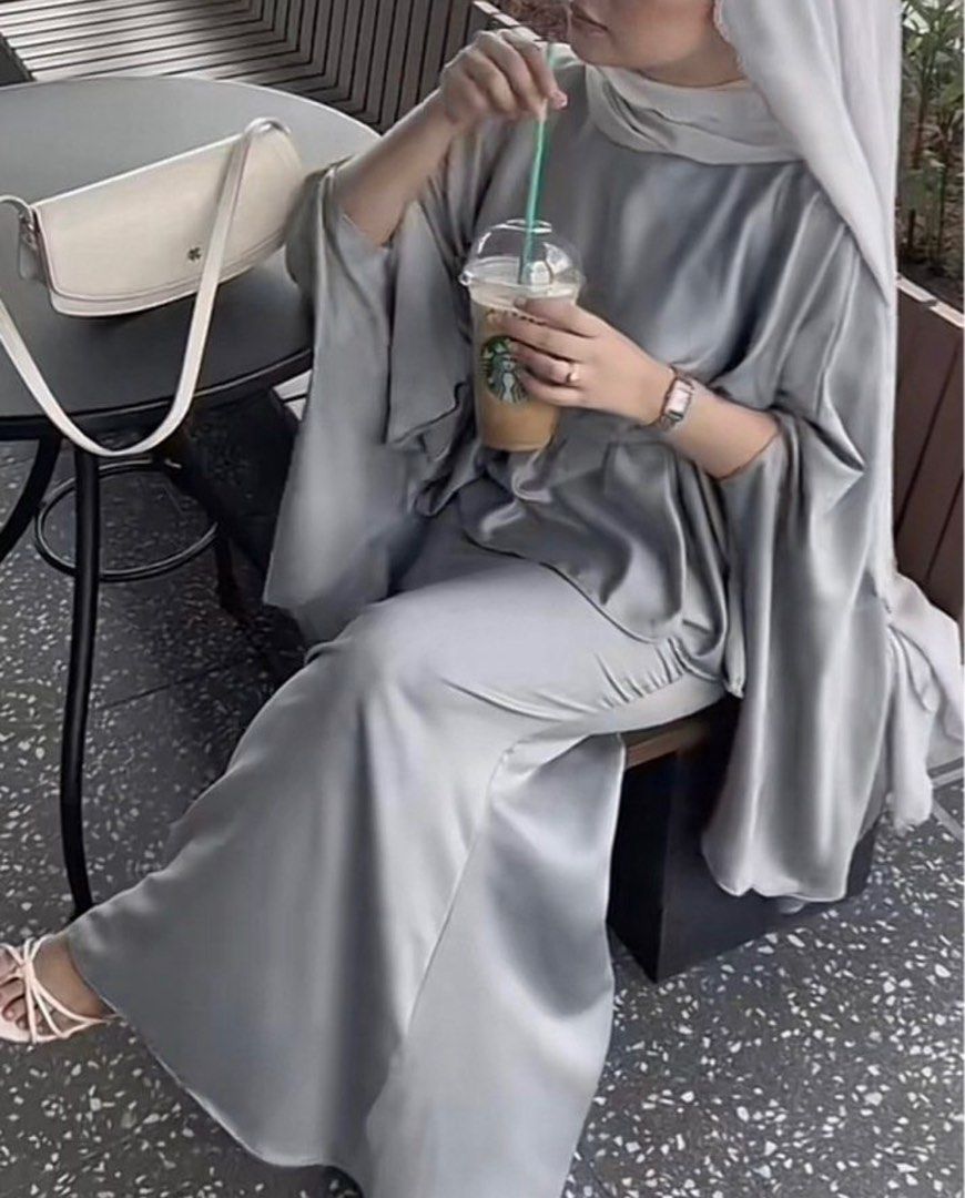 Hers - iris (Category: Baju Kurung & sets) located in Mantin. Submitted by inxy____ (Listing ID 1302423609, Image 3). Description: .