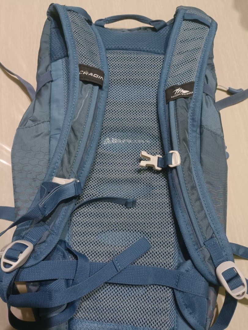 High Sierra Cragin 12L Hydration Backpack Grey/Blue(no bladder) (Category: Backpacks) located in San Pablo. Submitted by tailz_and_wacko (Listing ID 1297171786, Image 2). Description: good as new ganda sa personal.