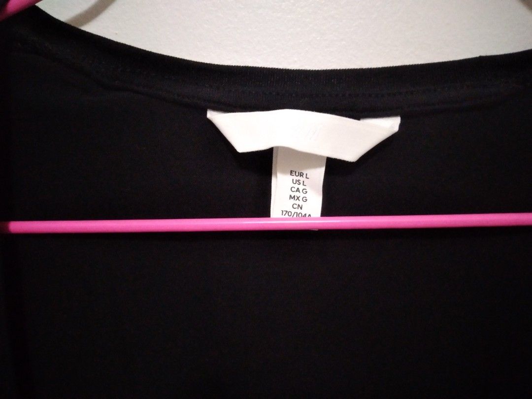 H&M long sleeves blouse (Category: Others Tops) located in Quezon City. Submitted by jrodf (Listing ID 1302512931, Image 2). Description: .