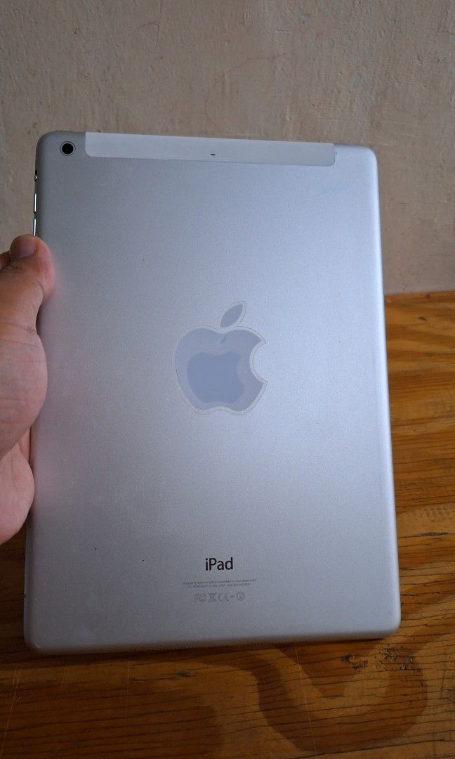 ipad air 128 GB ex ibox wifi n cellular inc logitech keyboard ...