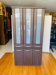 JAPAN SURPLUS FURNITURE DISPLAY / KITCHEN 3 DOOR CABINET  6DOORS  3DRAWERS  ADJUSTABLE SHELVES FG055  SIZE 34.5L x 16W x 71H in inches  (AS-IS ITEM) IN GOOD CONDITION