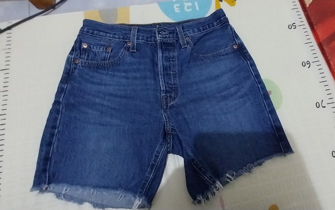 Levi's 501 Mid Thigh Short
