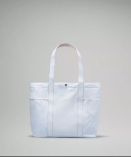LULULEMON Daily Multi-Pocket Tote in Windmill/White Opal