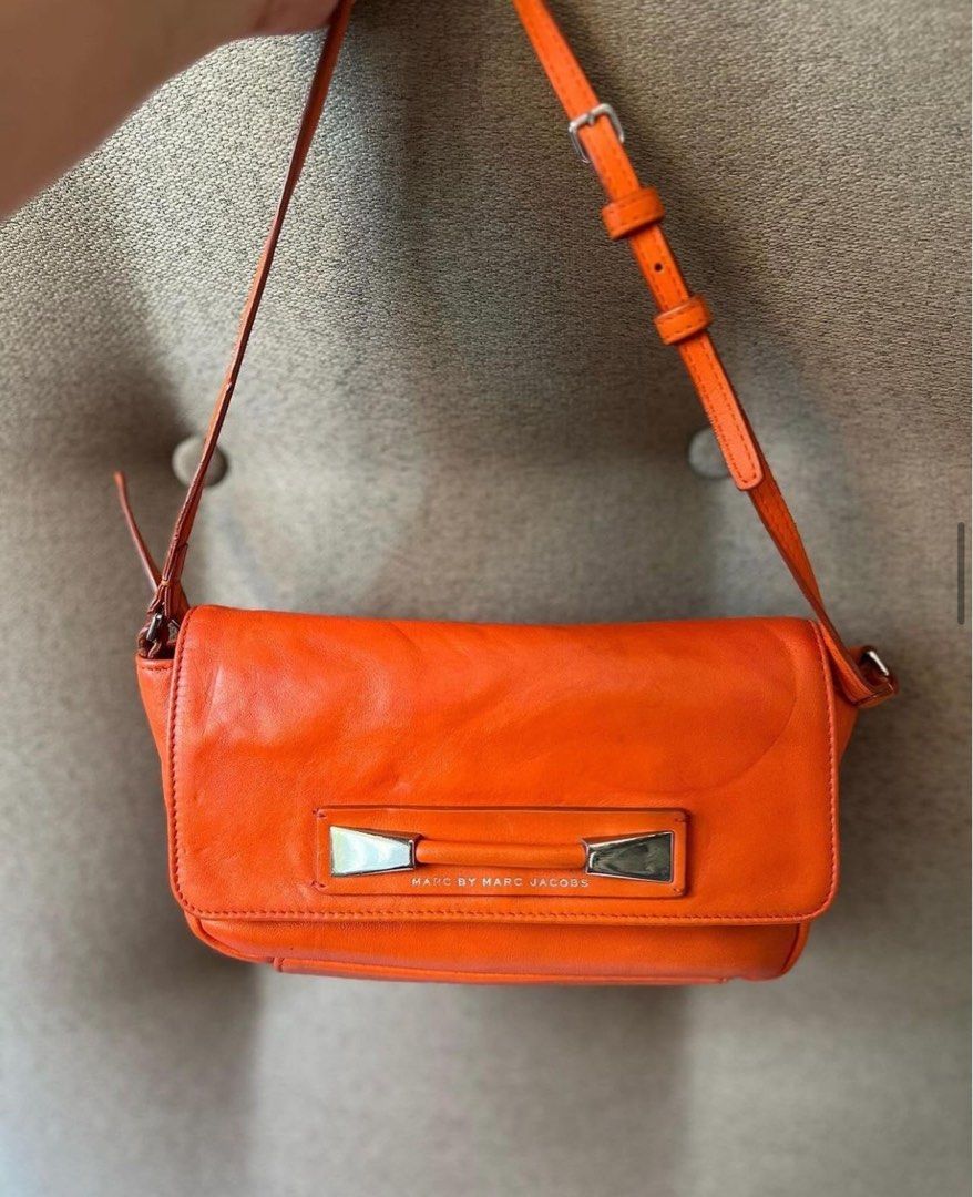 Marc by mj auth 100%, Fesyen Wanita, Tas & Dompet di Carousell