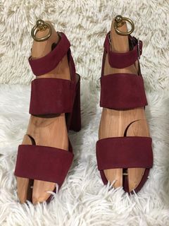 Merona Maroon block heels! Excellent Used Condition