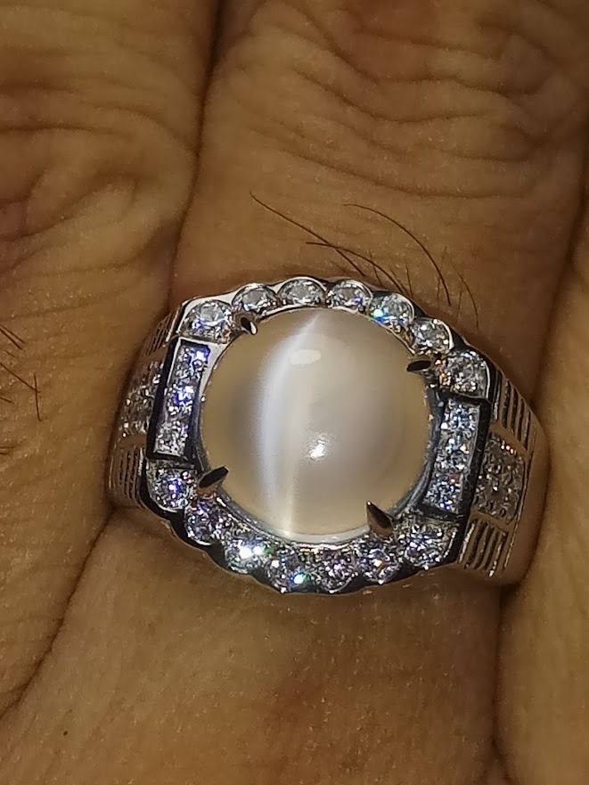 Cat's eye moonstone ring store