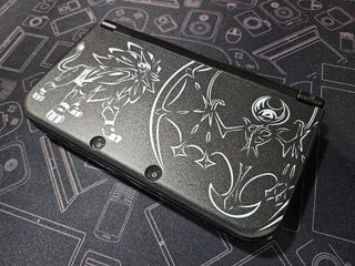 New Nintendo 3DS XL Solgaleo Lunala Black Edition CFW