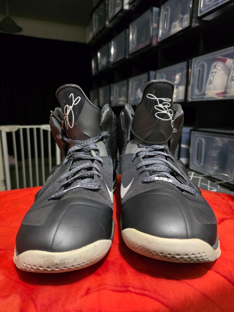 Nike Lebron 9 Cool Grey size 12.5 us