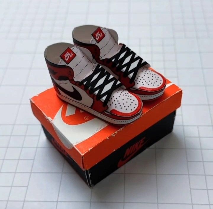 Nike Mini Air Jordan 1 Chicago DIY Kit