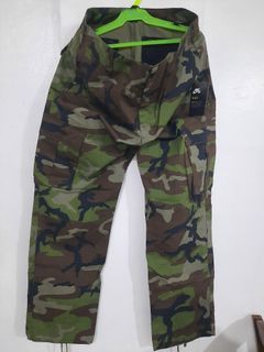Nike SB Green Camo Cargo Pants