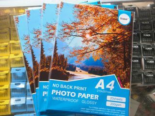 Photo paper Glossy A4 size 200gsm (no back print of brand)