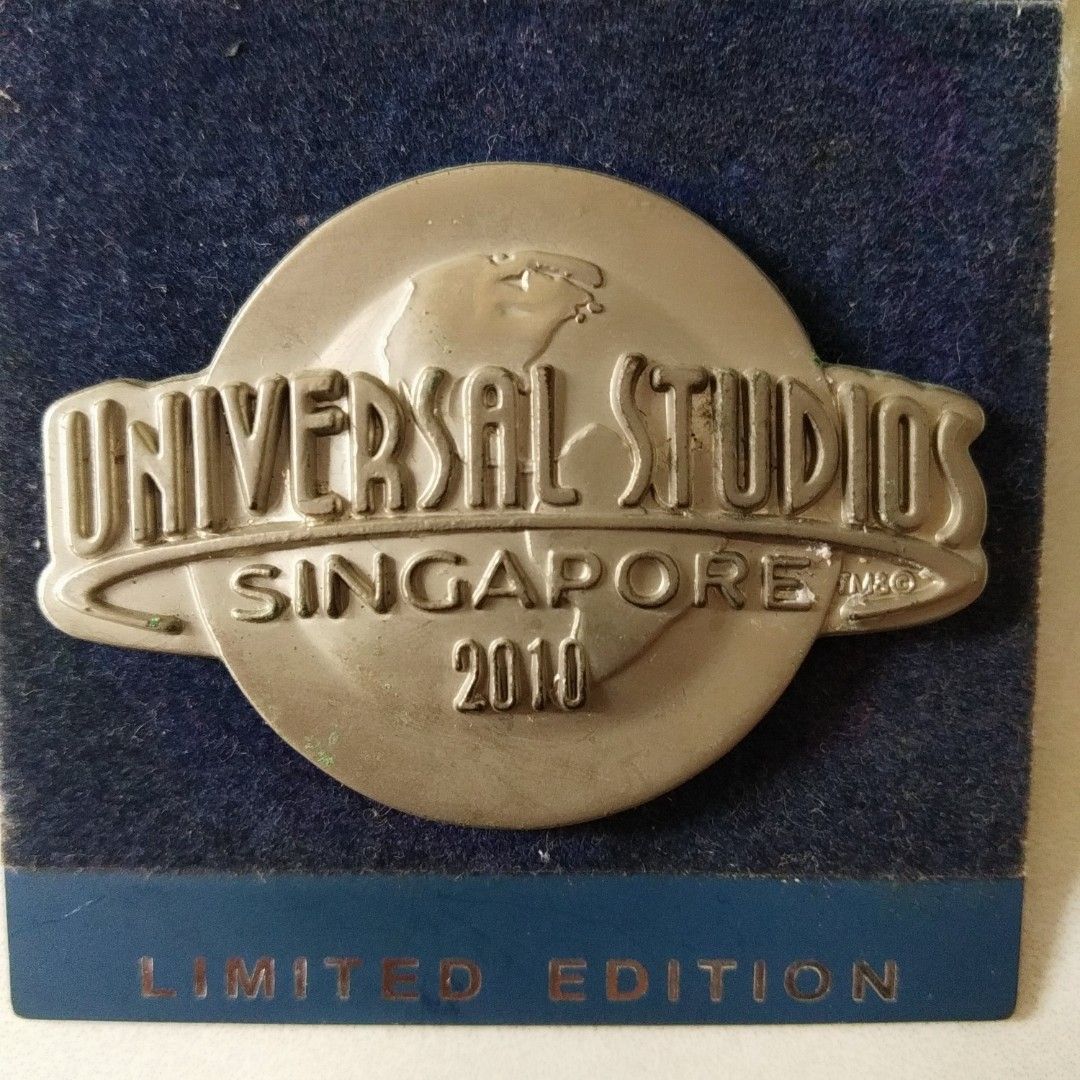 Pin trading universal studios Singapore limited edition, Toys
