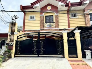 Pre Owned Townhouse in Congressional Quezon City near SM Cherry Fuderama