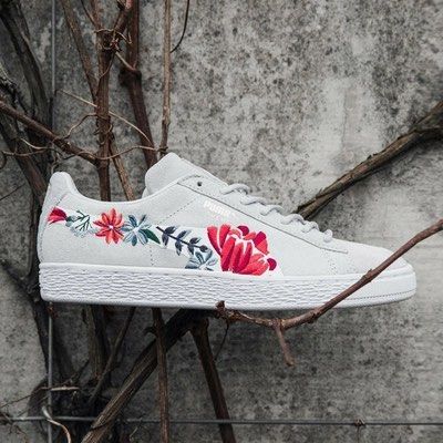 Puma Suede Hyper Embellished Glacier Gray Women s Sneakers US8 EUR38.5 Women s Fashion Footwear Sneakers on Carousell
