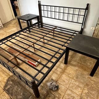 Queen Size bed with frame, mattress and side tables