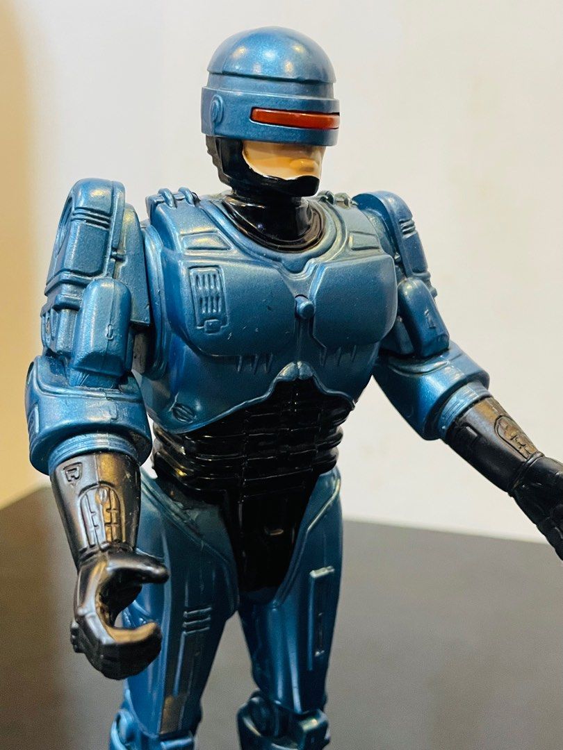 Robocop (Category: Action & Battle Toys) located in Makati City. Submitted by tomypom (Listing ID 1302408735, Image 3). Description: Authentic orion Robocop In good working condition! See pictures for details 1,999 pesos!!! .
