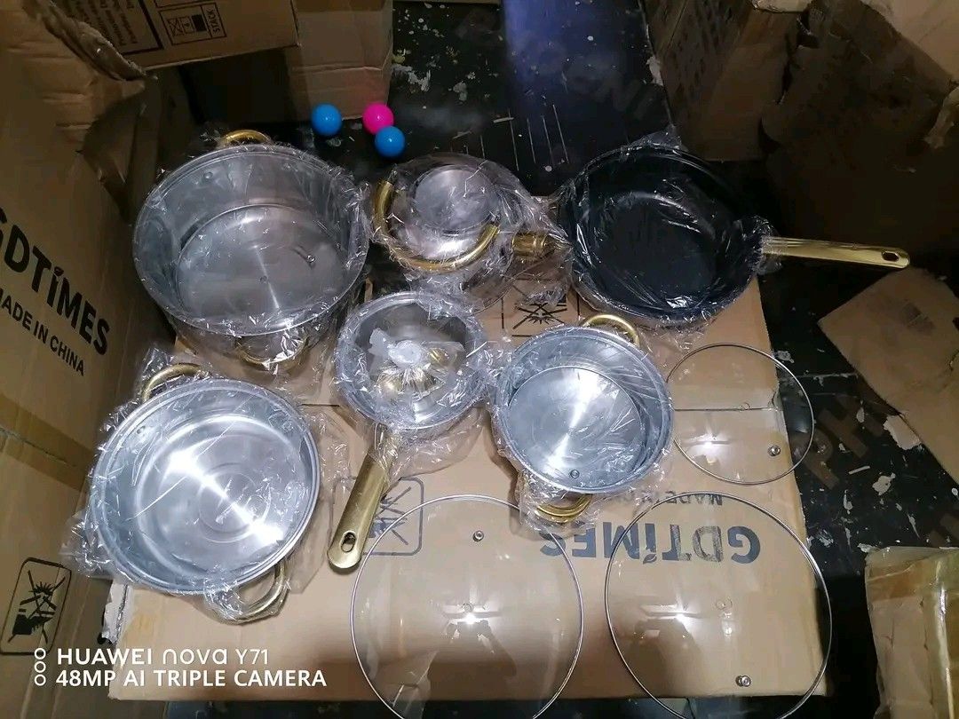 Stainless Steel Cookware set 12pcs (Category: Cookers) located in Manila. Submitted by bongsy999mall (Listing ID 1302418449, Image 2). Description: .