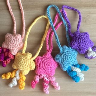 star jelly fish crochet keychain