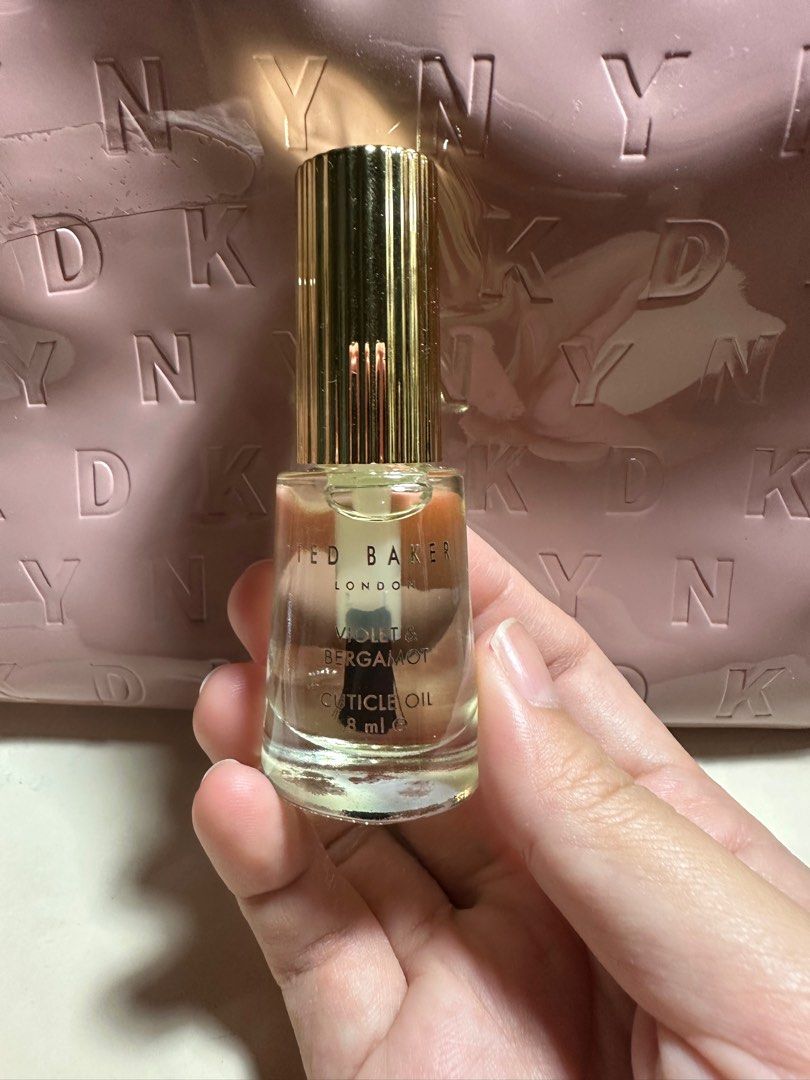 TED BAKER LONDON CUTICLE OIL (Category: Hands & Nails) located in Quezon City. Submitted by aikoa (Listing ID 1302457239, Image 1). Description: Ted Baker London CUTICLE OIL (violet & bergamot) Brand new Purchased from UK .