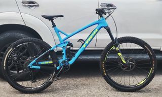 Trek Slash 9.8 carbon 27.5 enduro mtb mountain bike