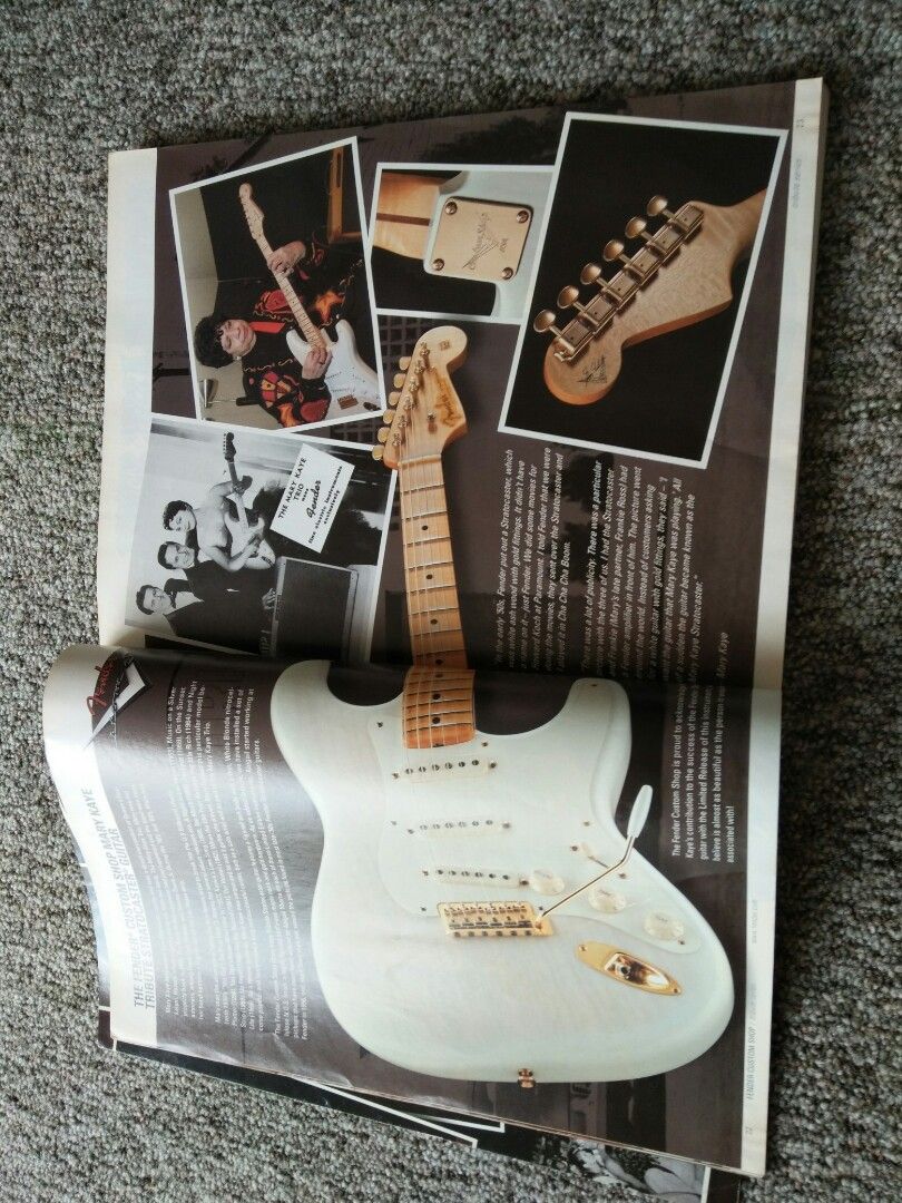 Vintage 2005 Fender Frontline 2005 guitar catalog, Hobbies & Toys