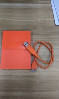 WD Western Digital Passport 1TB Orange with cord