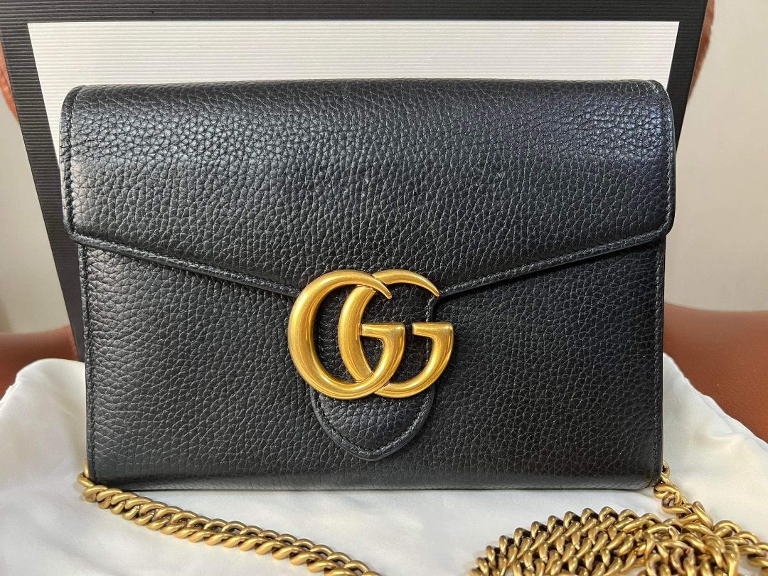 WOC GUCCI (Category: Luxury Bags & Wallets) located in Quezon City. Submitted by hellopatchi (Listing ID 1302432424, Image 1). Description: Negotiable for sure buyer only complete w/o receipt .