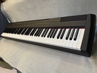 Yamaha P-105 Digital Piano