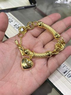 18K Saudi Gold bangle bracelet