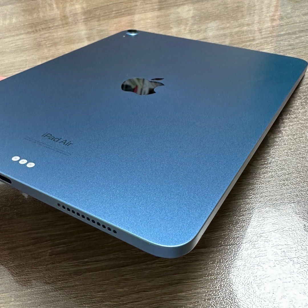 95%new港版Apple iPad Air (5th generation) 64GB Blue WIFI／行貨