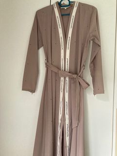 (Category: ) located in . Submitted by asheeraa (Listing ID 1306382966, Image 1). Description: .