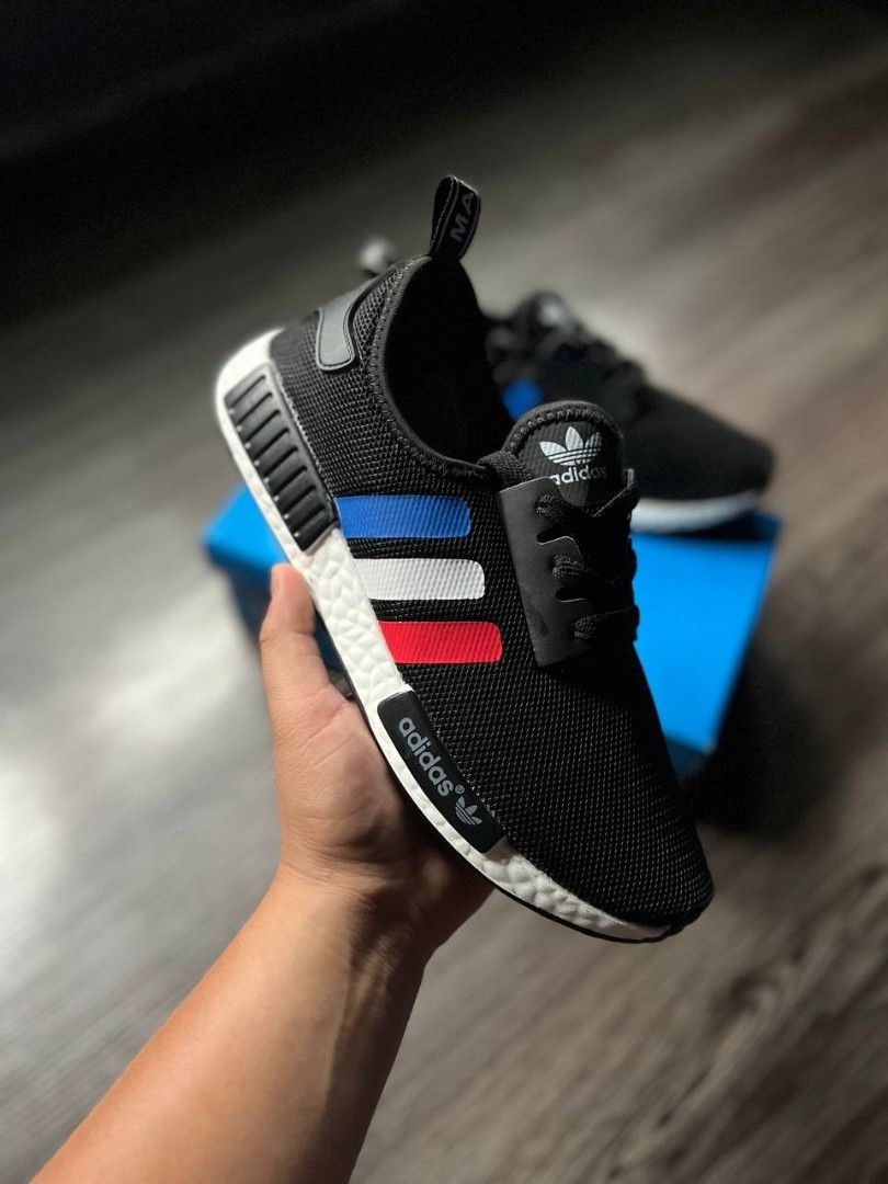 Adidas nmd tricolor saiz 41 45 Men s Fashion Footwear Sneakers on Carousell