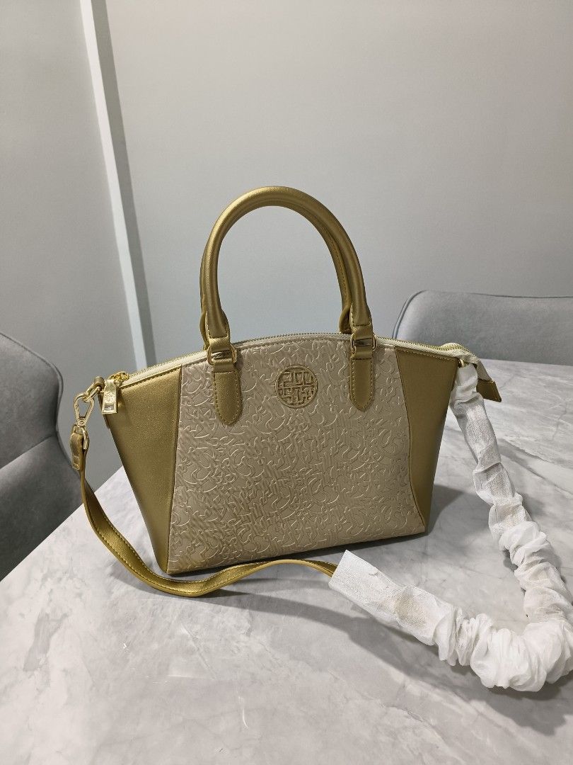 New ladies handbag shop