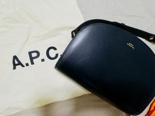 （分類：）位於 。 由 panzzzzz 提交（商品編號 1306475611，圖片 1）。簡介： 。