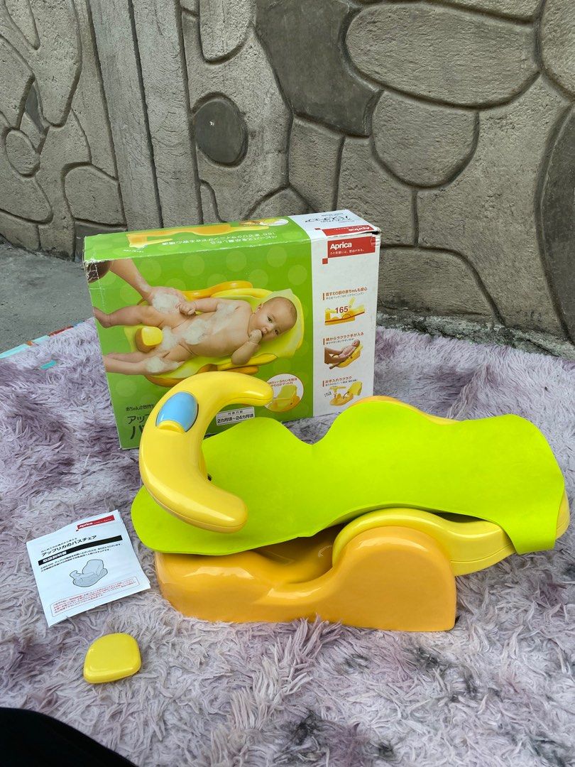 Aprica bath chair (Category: Bathtub & Bath Accessories) located in Manila. Submitted by avalanchesonlineshopmainacount (Listing ID 1306442540, Image 2). Description: .