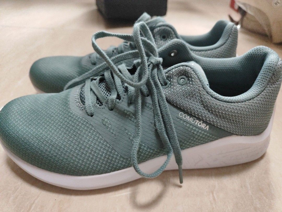 女裝Asics comutora, 女裝, 鞋, 波鞋- Carousell