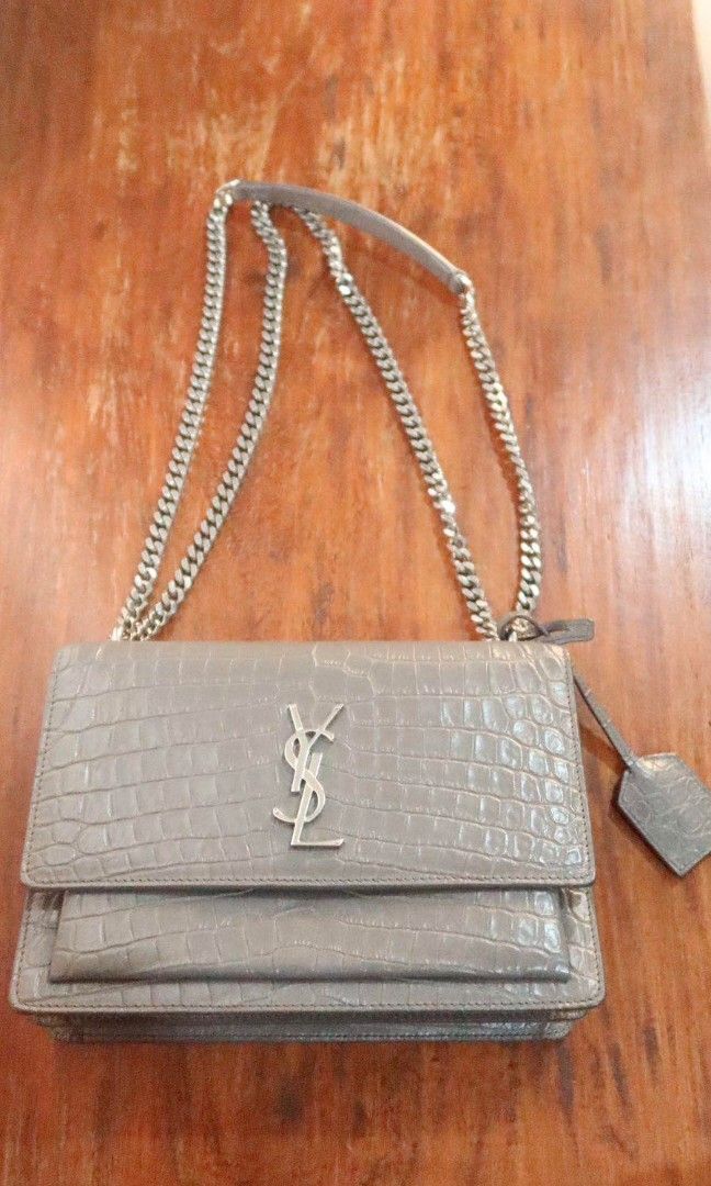 Authentic YSL bag for Sale!!! (Category: Luxury Bags & Wallets) located in Manila. Submitted by letsdeclutterorig (Listing ID 1306383853, Image 3). Description: .