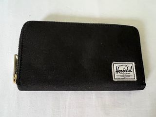 Black long wallet