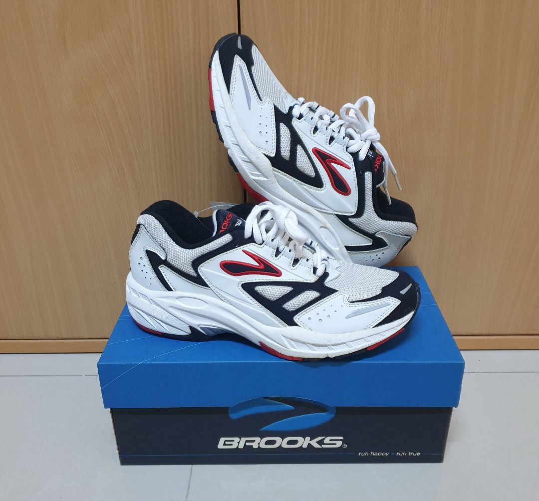 Brooks maximus womens on sale