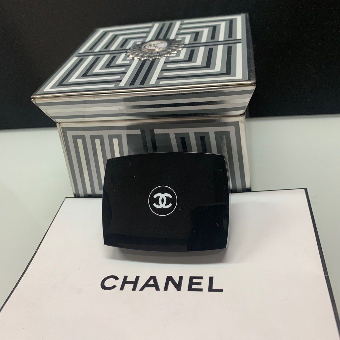 Chanel Eye Shadow (Category: Makeup) located in Manila. Submitted by urbanwear (Listing ID 1306454838, Image 2). Description: Blue.