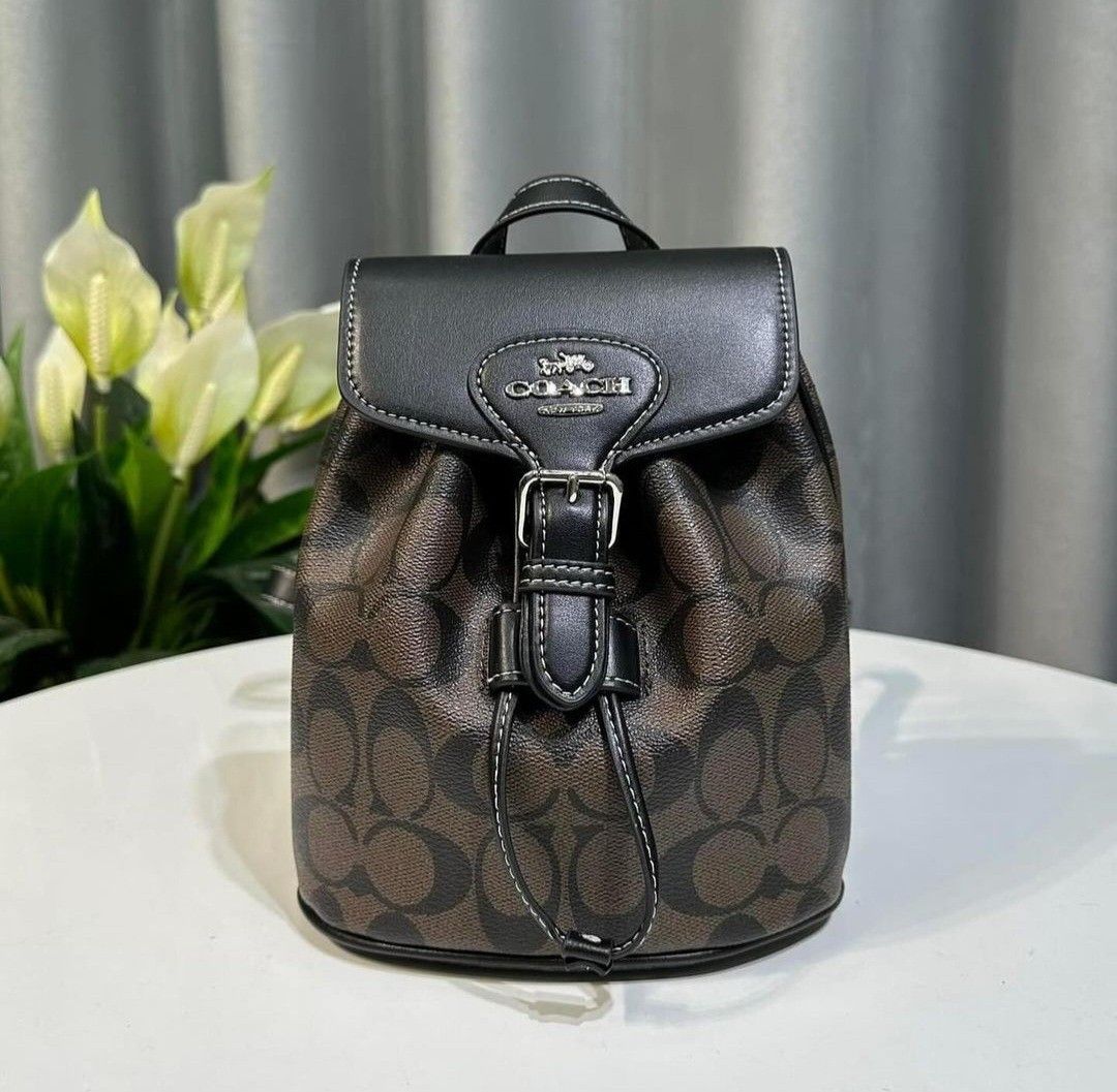 Coach Amelia Convertible Backpack in Signature Canvas, Women's Fashion,  Bags & Wallets, Backpacks on Carousell