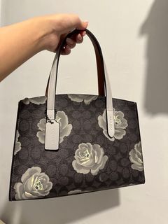 （分類：）位於 。 由 phebssss3939 提交（商品編號 1306479870，圖片 1）。簡介： 。