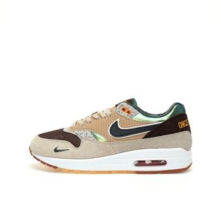 (Category: ) located in . Submitted by sneakers-shop (Listing ID 1306367489, Image 1). Description: .