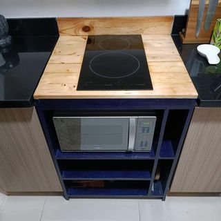 Electrolux Induction Cooker w/ table  shelving